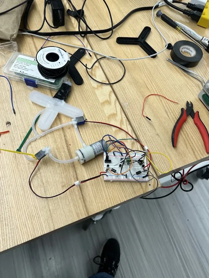 Pneumatic drone gripper prototype