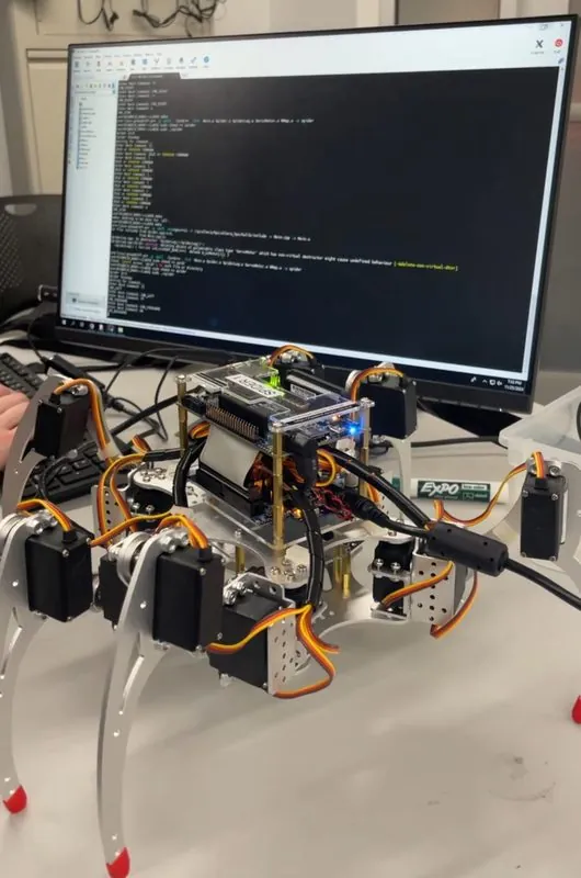 FPGA-controlled spider robot